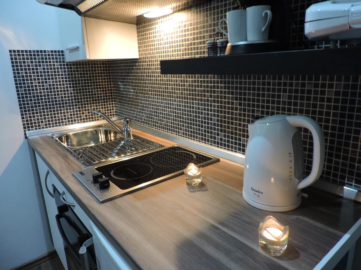 Subcastrum Apartments Пула Екстериор снимка