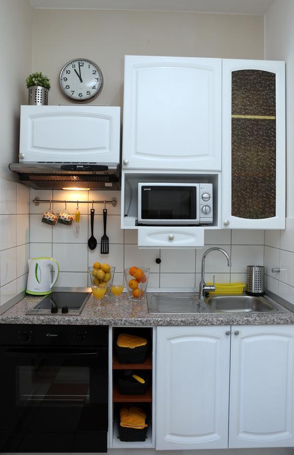 Subcastrum Apartments Пула Екстериор снимка